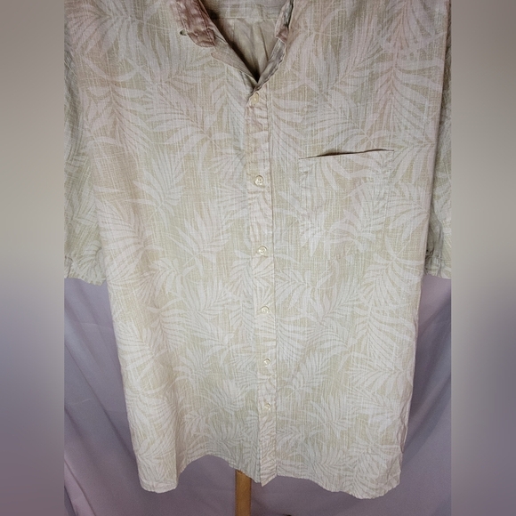 Arrow Men's Hawaiian Short Skeeve Shirt very light green or maybe tan XXL - Picture 3 of 6